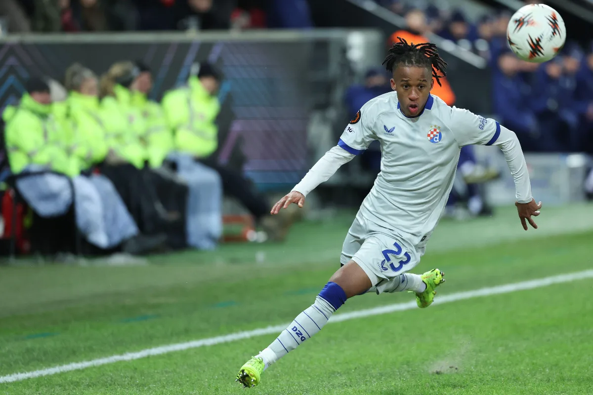 Le FC Barcelone pourrait miser 5M€ sur un jeune prodige portugais