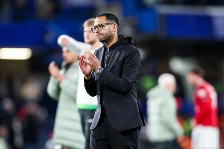 Chelsea Le successeur de Liam Rosenior enfin révélé