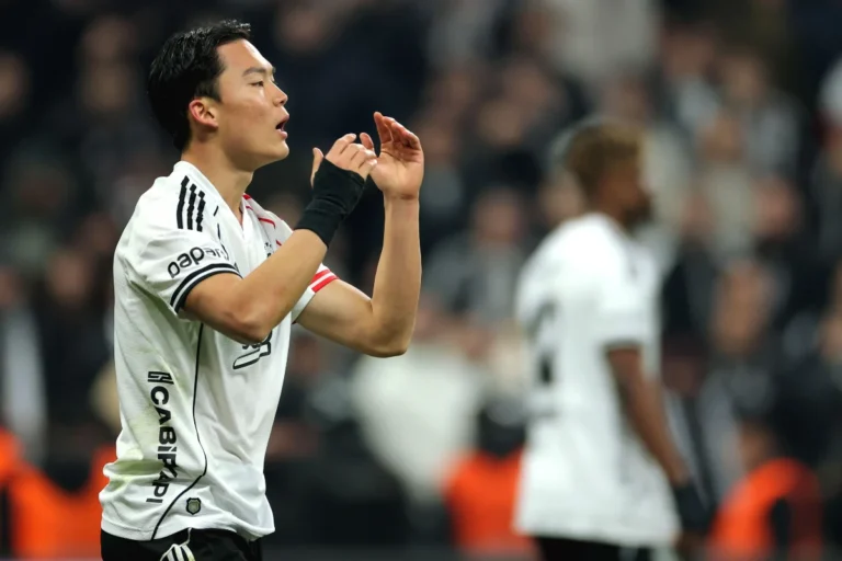 Hyeon-gyu Oh sous le maillot de Besiktas