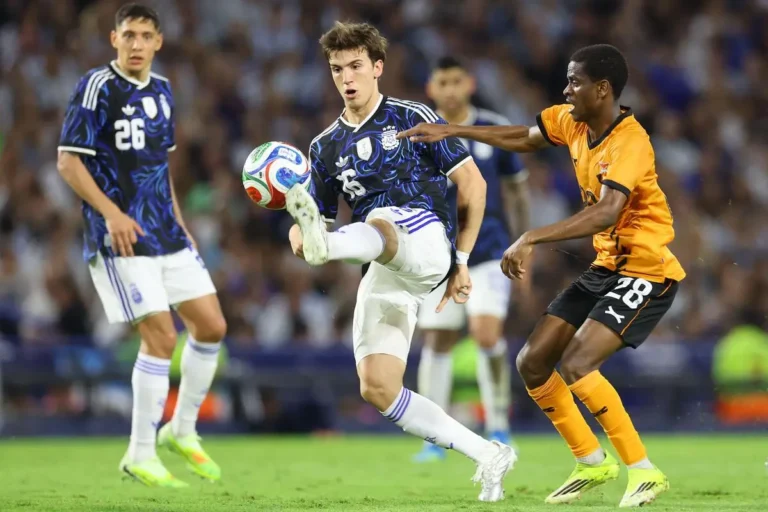 L'Inter s'en prend à Côme pour cet international argentin