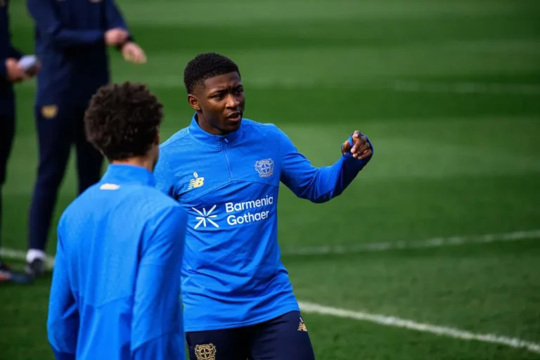 Le Bayer Leverkusen blinde un minot