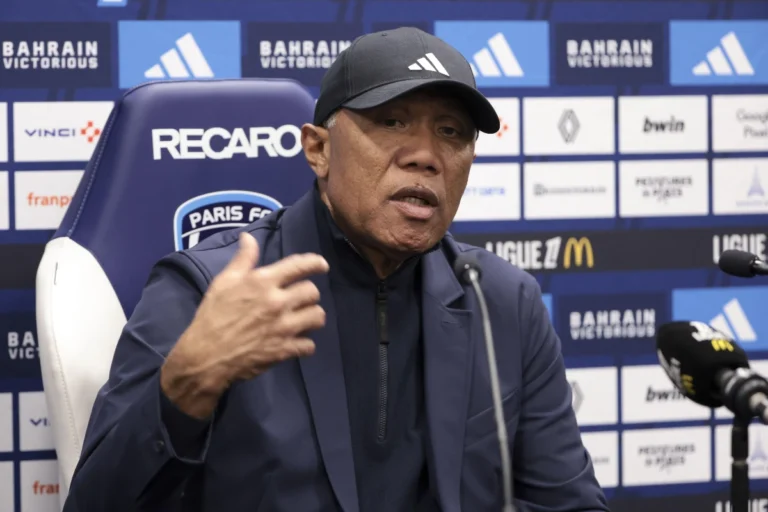 Le recadrage musclé d'Antoine Kombouaré sur le tutoiement d'un journaliste