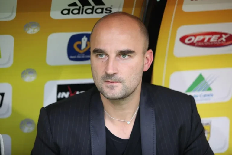 Ligue 2 : L'ESTAC va se séparer d'Antoine Sibierski