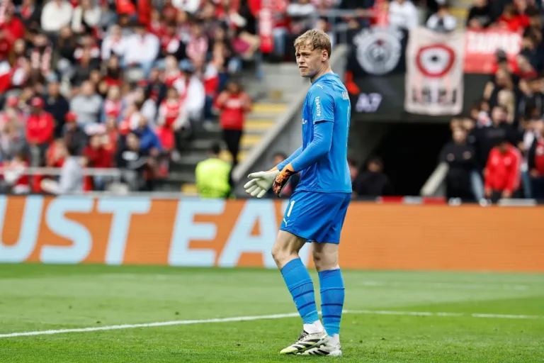 Lukas Hornicek avec le maillot de Braga