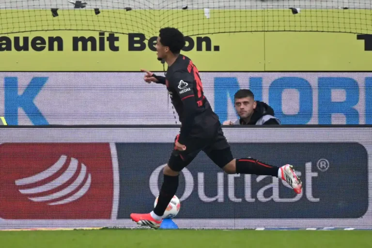 Malik Tillman avec le Bayer Leverkusen
