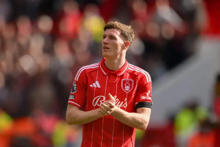 Man City tient le successeur anglais de Bernardo Silva