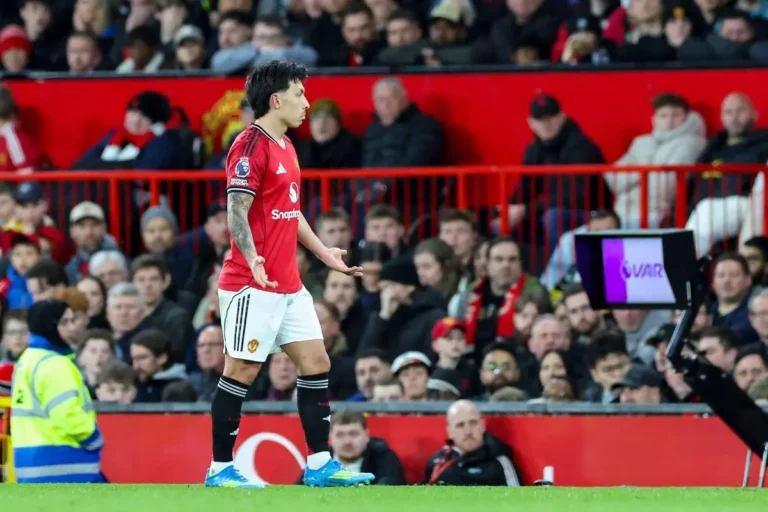 Man United : Trois matchs de suspension pour Lisandro Martinez