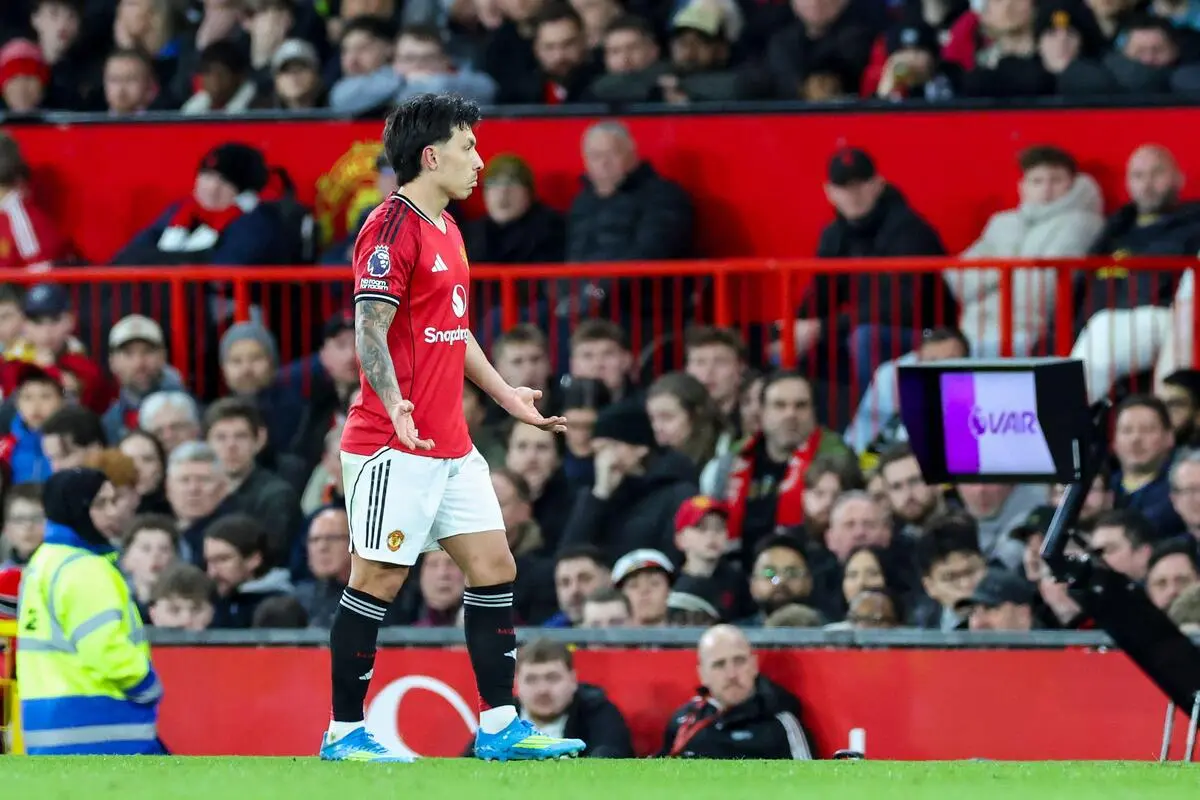 Man United : Trois matchs de suspension pour Lisandro Martinez