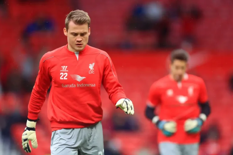 Mignolet : le gardien belge annonce sa reconversion