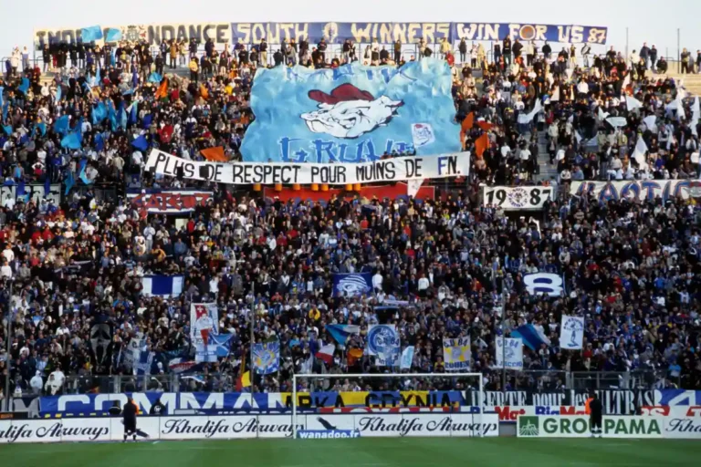 OM : Le Vélodrome vomit le nouveau logo