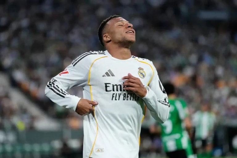 Real Madrid Alerte pour Kylian Mbappé