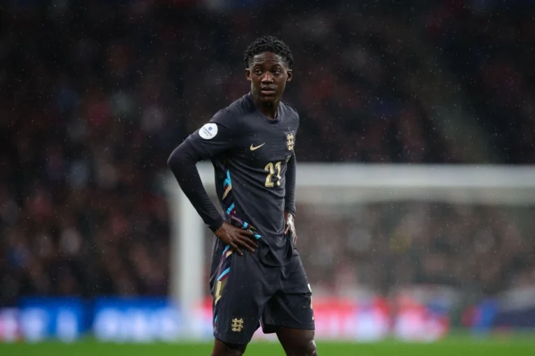 Kobbie Mainoo sous le maillot de l'Angleterre @Alamy