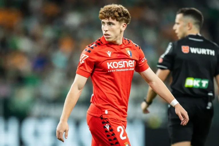 Victor Munoz sous le maillot d'Osasuna @Alamy