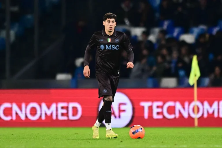 Mathias Olivera sous le maillot de Naples @Alamy