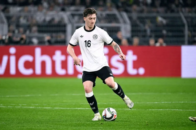 Angelo Stiller sous le maillot de la sélection allemande @Alamy