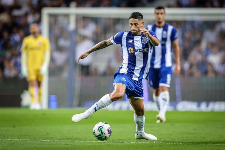 Alan Varela sous le maillot de Porto @Alamy