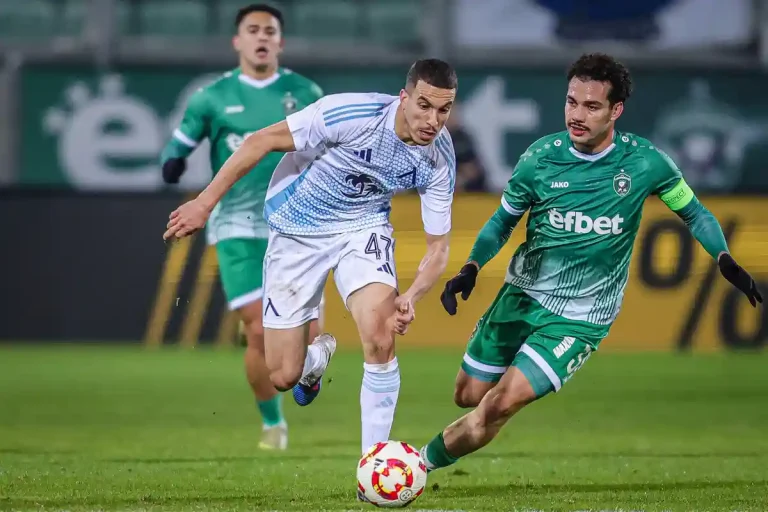 Akram Bouras avec le Levski Sofia