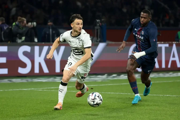 Esteban Lepaul visé par le PSG ©Alamy