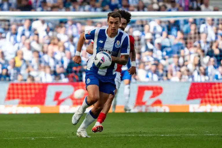 Jakub Kiwior sous le maillot du FC Porto