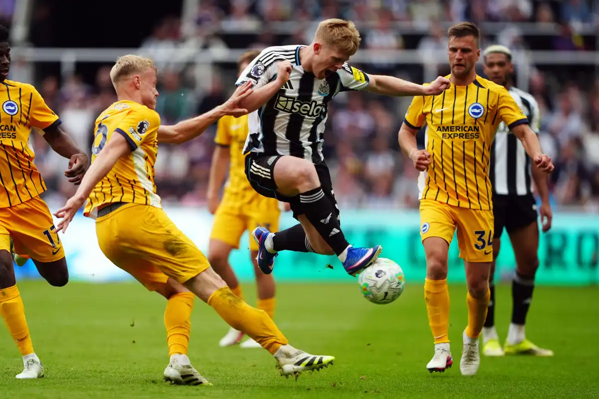 Lewis Hall visé par Manchester United ©Alamy