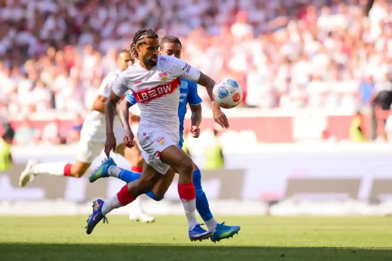 Lorenz Assignon avec le VFB Stuttgart