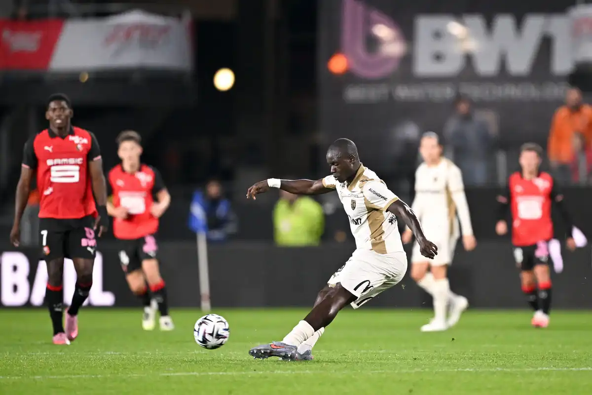 Lens: Un club saoudien a proposé à Malang Sarr 5 fois son salaire actuel