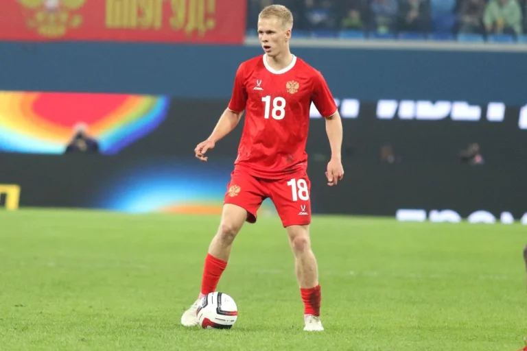 Matvey Kislyak avec la Russie