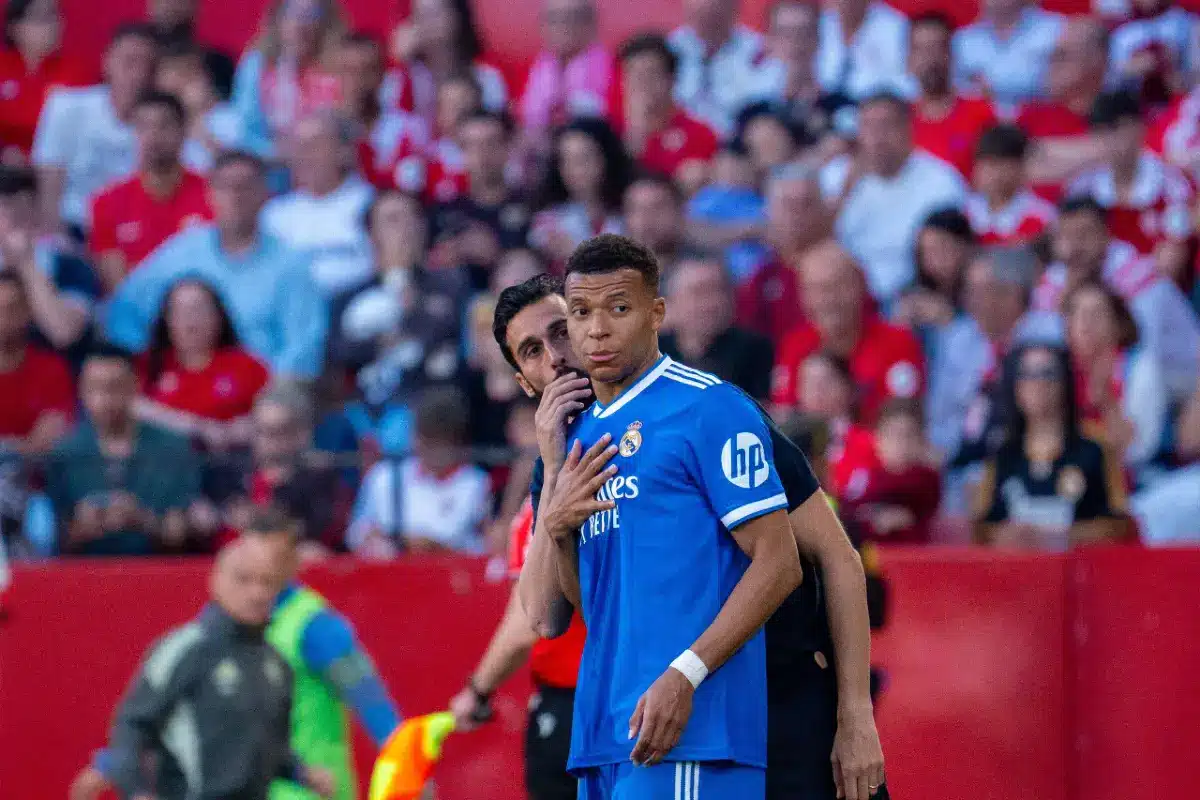 Michael Owen ne veut pas de Kylian Mbappé ©Alamy