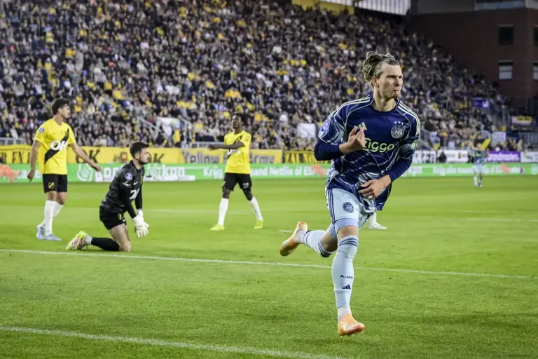 Mika Godts visé par Arsenal ©Alamy