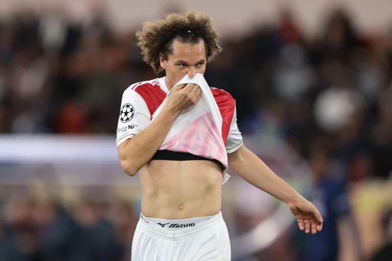 Monaco a pris une décision pour Wout Faes