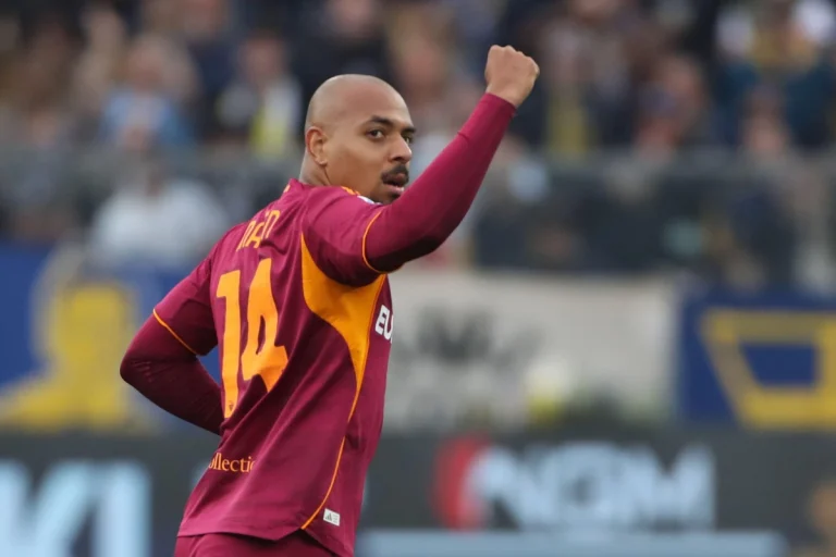 Officiel : Donyell Malen est un joueur de l'AS Roma