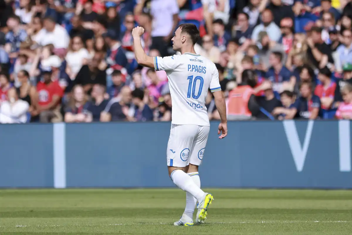 Lorient : Ce français veut partir, l&rsquo;OL et l&rsquo;OM aux anges