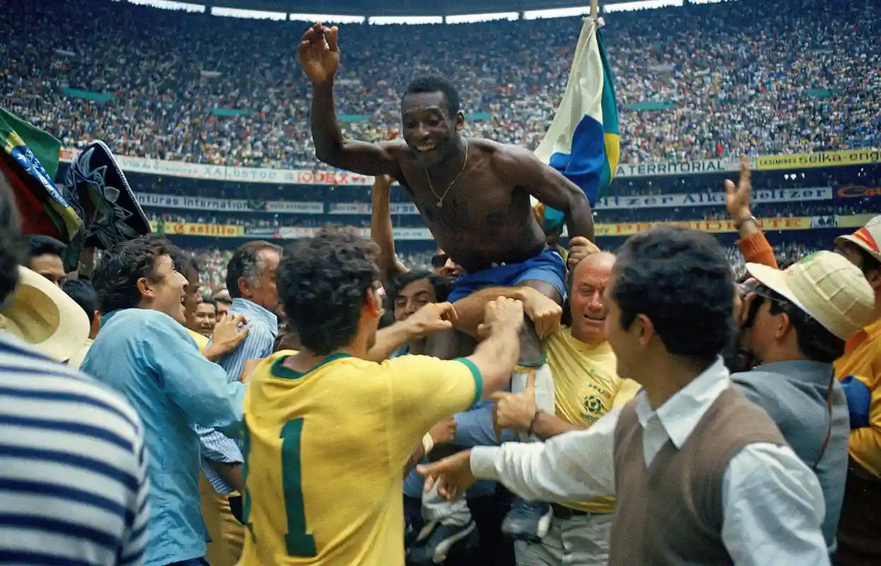 Pelé sur le toit du monde