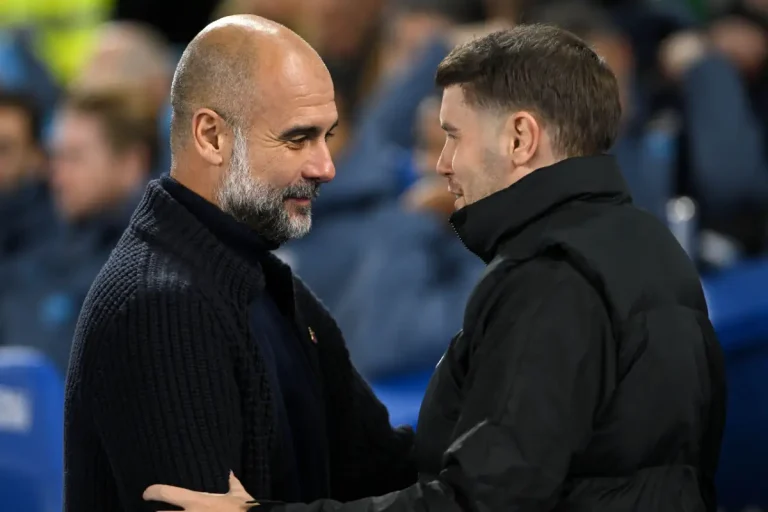 Premier League : cet entraîneur de 33 ans proche de jubiler