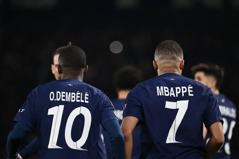 Qui de Mbappé, Dembélé ou Olise est l'actuel meilleur joueur français ?
