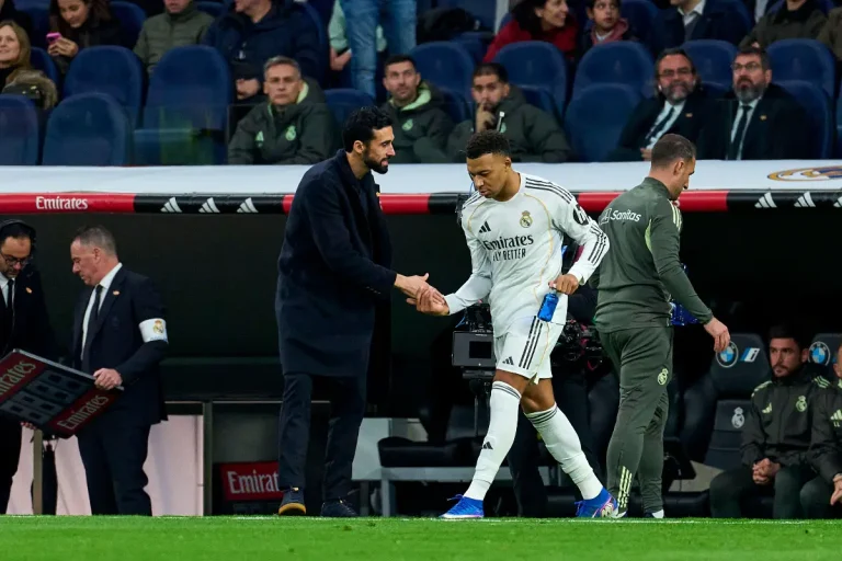 Real Madrid : Ça chauffe entre Kylian Mbappé et Alvaro Arbeloa