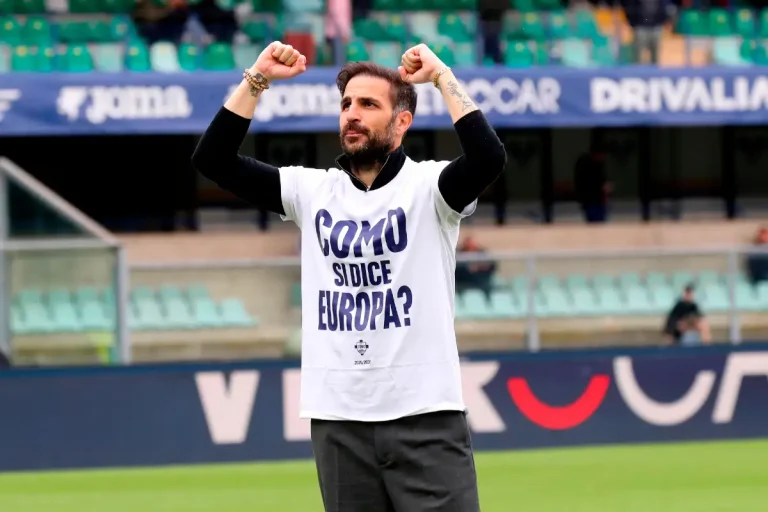 Serie A : Como réalise un exploit inédit avec Cesc Fabregas !