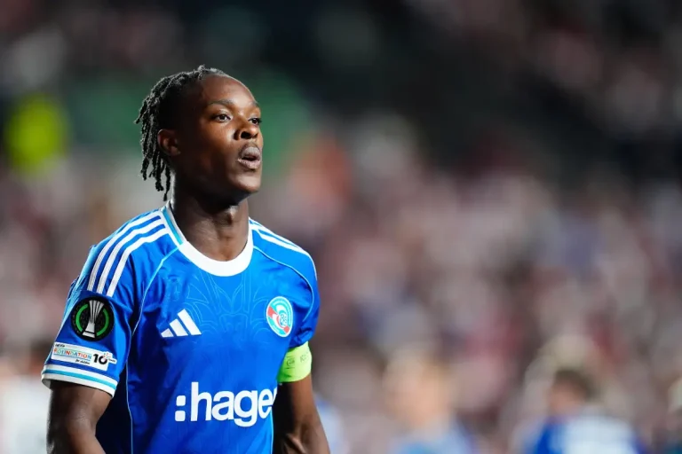 Strasbourg le capitaine se blesse un mois après son retour de blessure