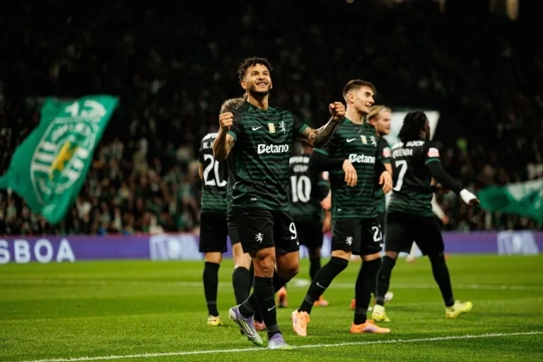Luis Suarez sous le maillot du Sporting Lisbonne @Alamy
