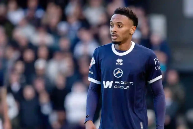 Thierno Ballo sous le maillot de Millwall @alamy