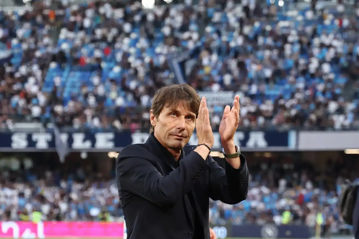 Antonio Conte va remplacer José Mourinho