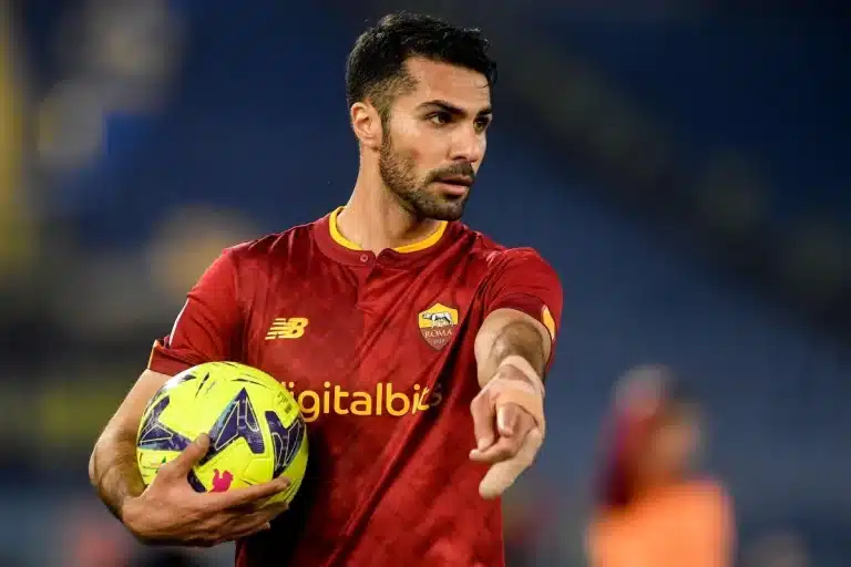 Zeki Celik sous le maillot de la Roma @Alamy