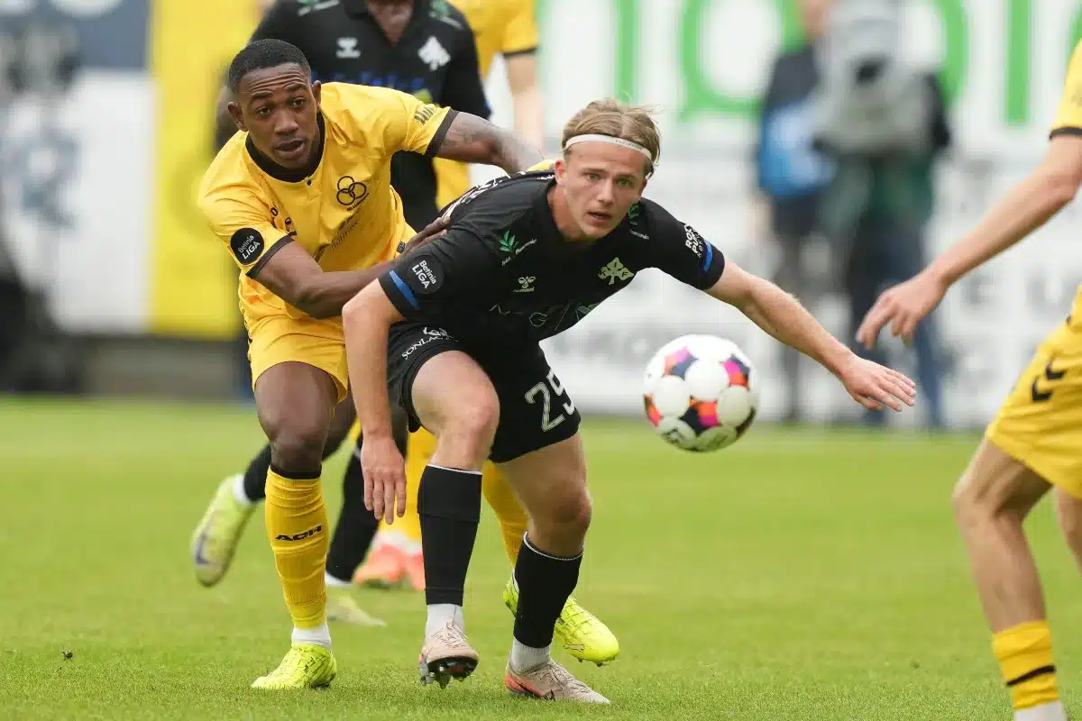 Christ Tapé sous le maillot d'Horsens