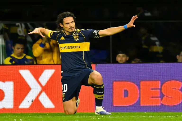 Edinson Cavani vié par Boca Juniors ©Alamy