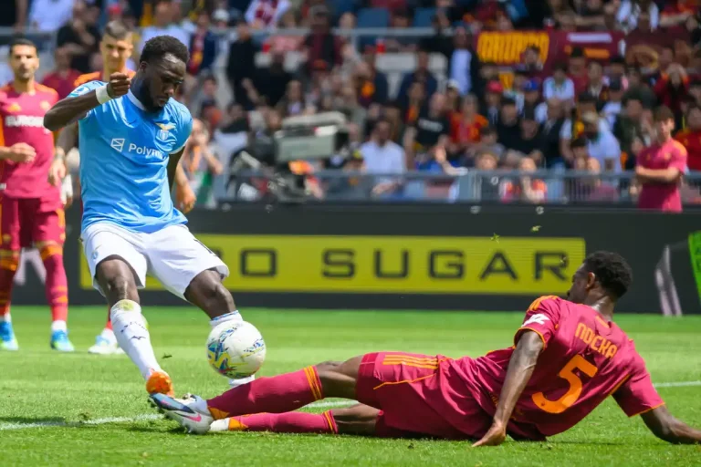 Evan Ndicka visé par l'OM ©Alamy