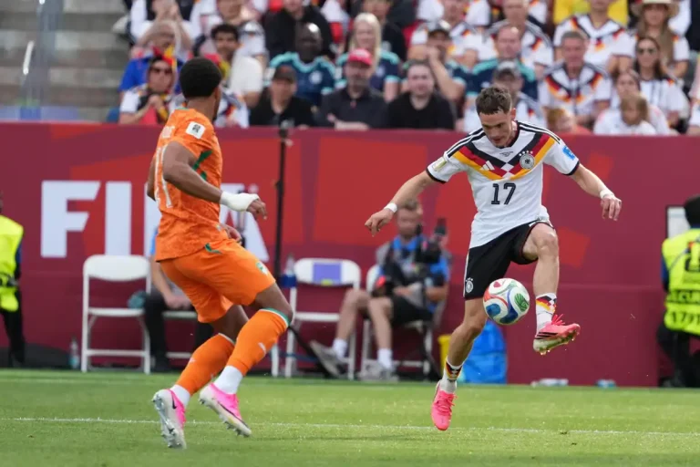 Florian Wirtz visé par Chelsea ©Alamy