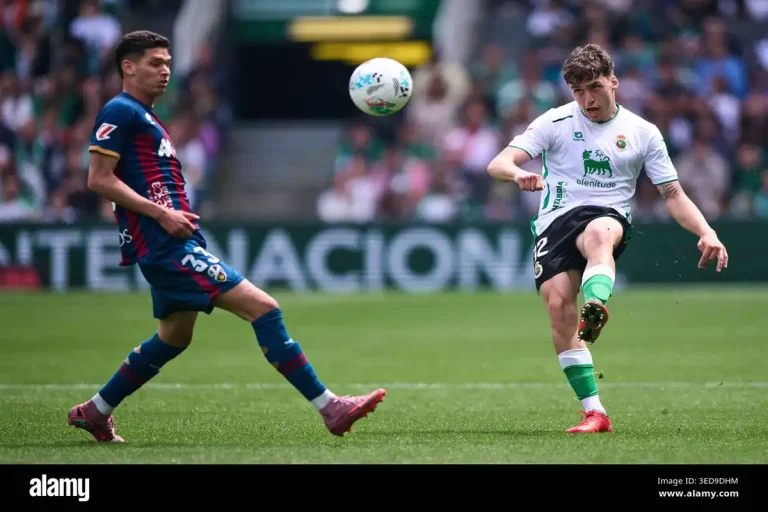 Jorge Salinas visé par le PSG ©Alamy