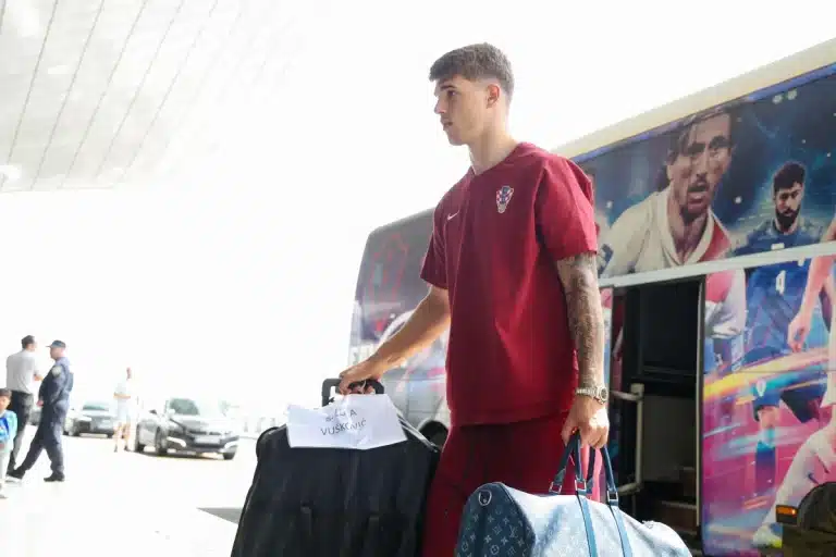 Luka Vuskovic : Un club anglais veut coiffer au poteau de deux géants d'Europe