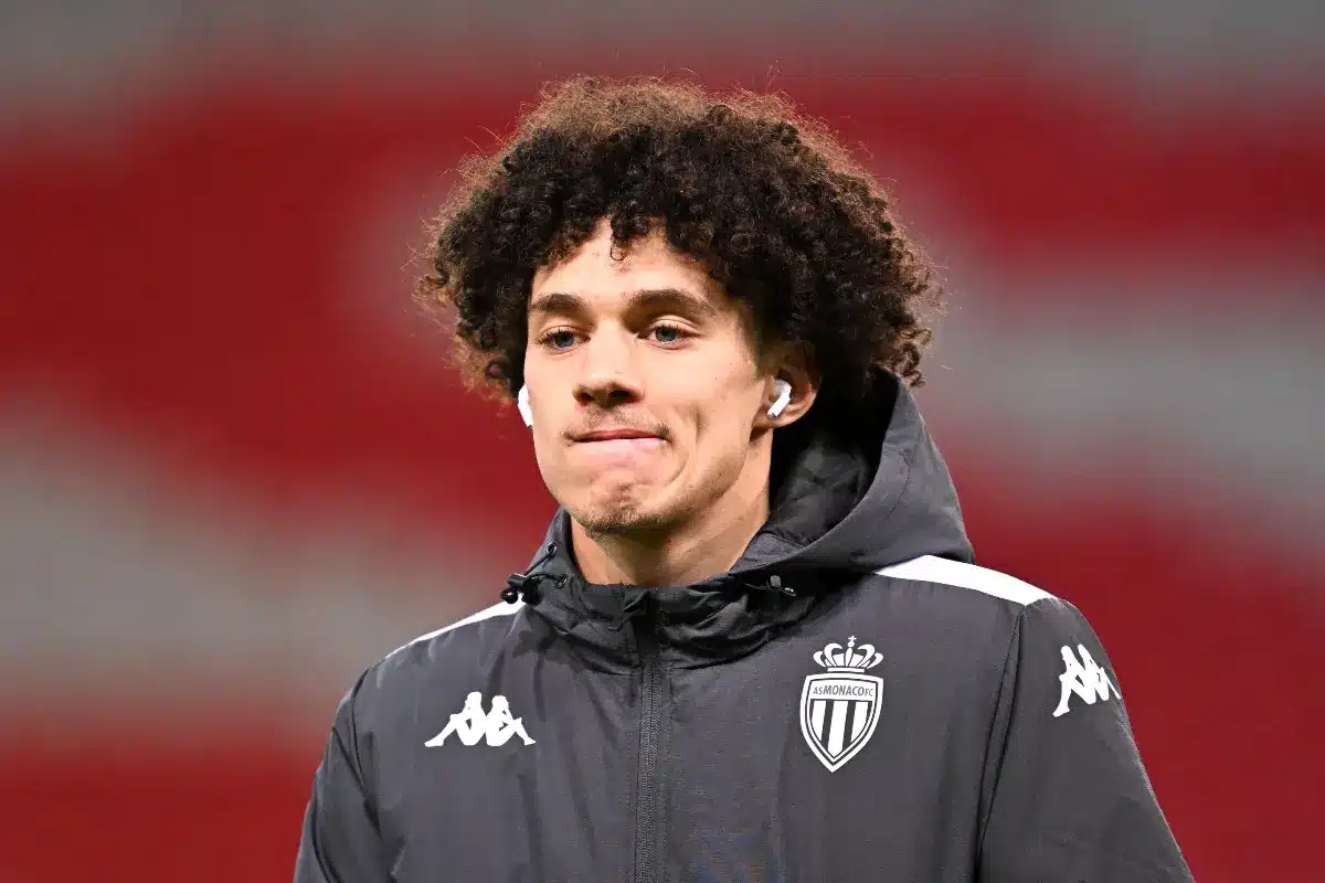 PSG : Luis Enrique convainc Maghnes Akliouche