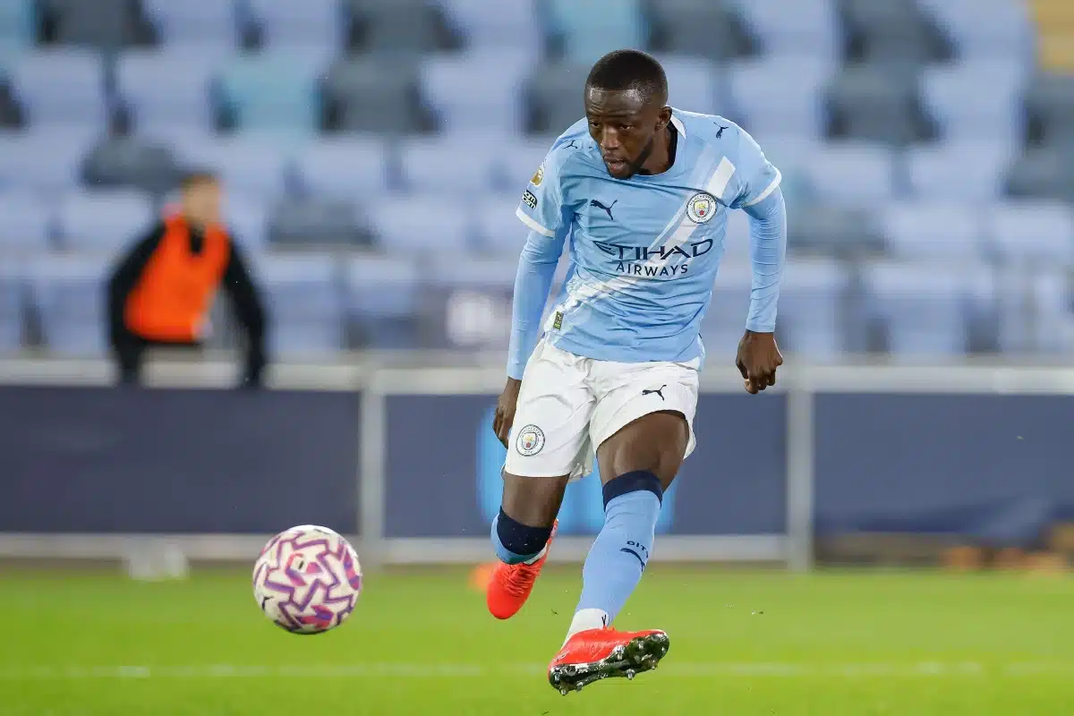 Lorient, Troyes et Le Mans se disputent un talent de Manchester City